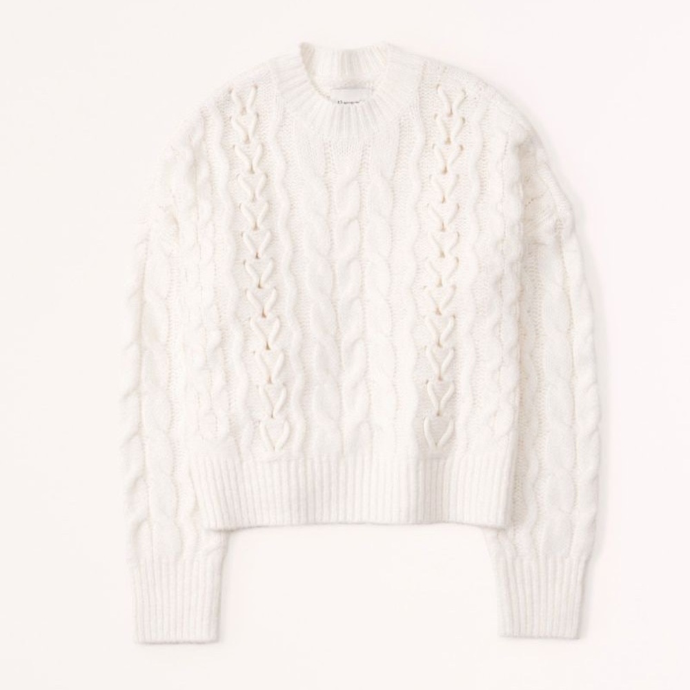 Abercrombie white cream cable knit crew neck sweater XXS fits like XS